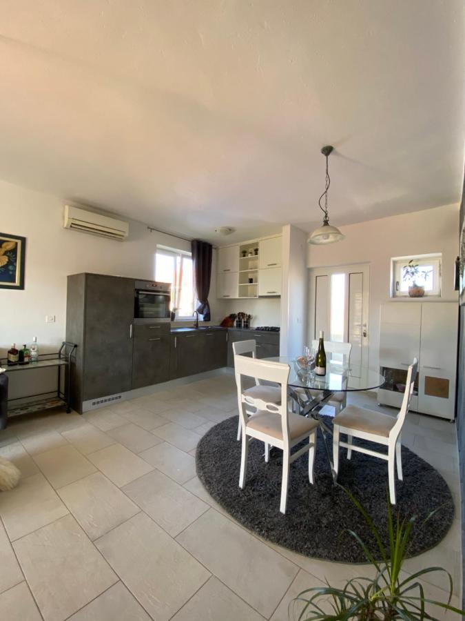 Beautiful Island House Ugljan Apartman Kültér fotó